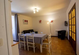 Maison au cœur de La Roche avec Wifi et jardin à 3 km de Cénac - FR-1-616-60