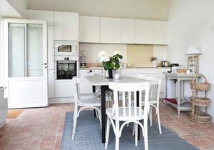 Maison au Charme du Village avec Jardin et Wi-Fi - 2 Chambres, 2 Salles d'eau, Cheminée - FR-1-434-11