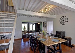Maison de campagne avec piscine, spa et jeux extérieurs dans le Haut Beaujolais - FR-1-496-247