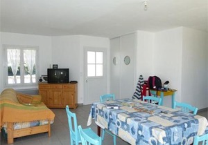 Maison Familiale à Longeville-sur-Mer, Proche Plage et Commerces, Terrasse et Jardin Clôturé - FR-1-336-78