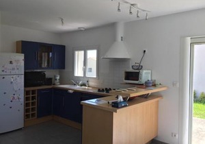 Maison Familiale à Longeville-sur-Mer, Proche Plage et Commerces, Terrasse et Jardin Clôturé - FR-1-336-78