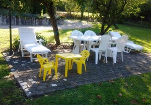 Maison Indépendante avec Grand Jardin et Cheminée, Proche Saint Pourçain - Confort et Tranquillité - FR-1-489-38