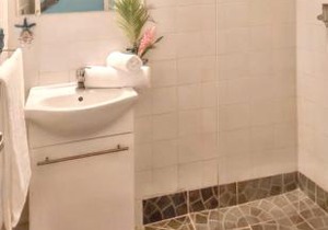 Maison intime à Plessis Nogent avec piscine partagée