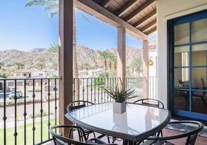 Majestic Mountain Views- 2 private patios- 2 bed/2 bath sleeps 6- 064225