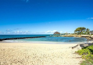 Makaha Surfside Condos in Waianae