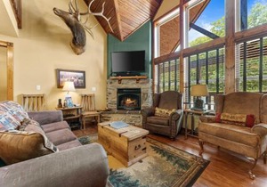 Makin Memories Lodge Cabin