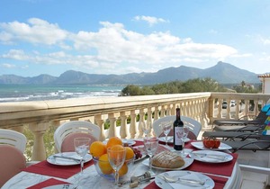 Mallorca Beach front line Apartment 6 pers
