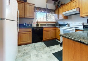 Mammoth Estates 223 Lovely Mountain condo with Wood Burning Fireplace in Prime location by RedAwning