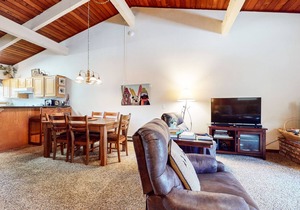 Mammoth Estates 223 Lovely Mountain condo with Wood Burning Fireplace in Prime location by RedAwning