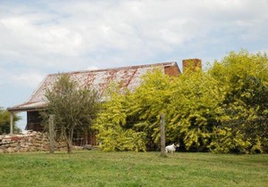 Mancuso Country Cottage Retreat