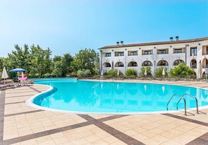 Manerba Resort C18 by Wonderful Italy