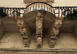 Maniace 57, Ortigia historic center, 200 mt from the beach