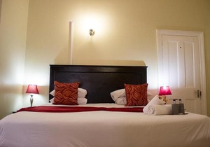 Maple's Guest House