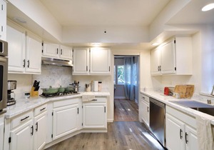 @ Marbella Lane - 3BR SFR 1Floor DTWN SJ Ldry