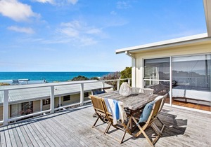 Marengo Beach House - Superb views, walk to beach