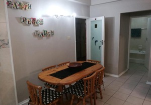 Margate Beach 6 Sleeper Apartment