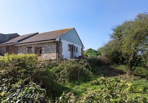 MARKHAM COTTAGE, family friendly, with a garden in Wyke Regis