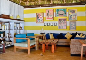 Massive Beach House w/Private Balconies, Full Kitchen, & Beachfront Views