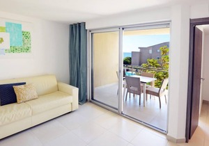MB4 piscine by Interhome