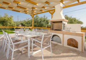 Melograno IV with 5 bedrooms and 4.5 bathrooms