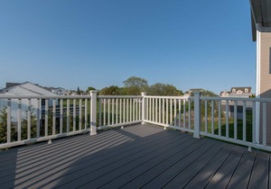 Meticulous Scarborough Beach Home!