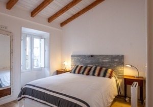 Mezanine Flat / Air Conditioning / 2 UNESCO monuments 10 minutes walk
