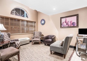 Microtel Inn & Suites by Wyndham Rochester North Mayo Clinic