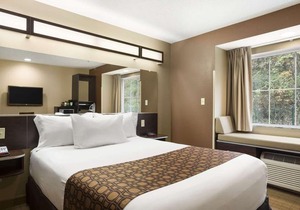 Microtel Inn & Suites by Wyndham Cambridge