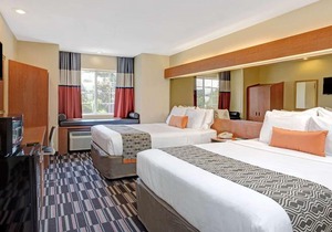 Microtel Inn & Suites by Wyndham Bushnell