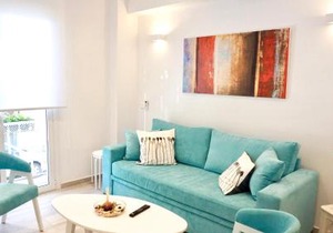 Minimal Fresh Design Apt in Athens
