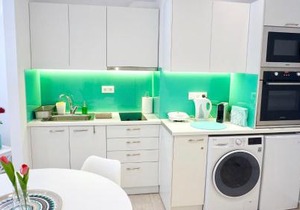 Minimal Fresh Design Apt in Athens