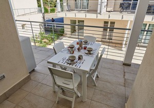 Modern rental Isola Rossa Ulivi