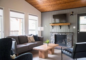 Modern 2 Bedroom Vacation Home