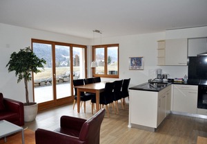 Modern 3 1/2 room apartment with a spacious, bright living room.