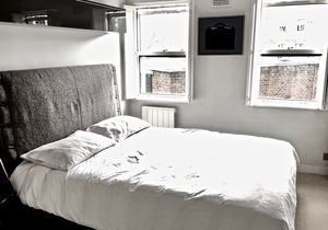 Modern and stylish flat in heart of Notting Hill