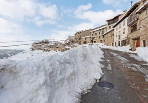 Modern Apartment in Gudar with Church Nearby