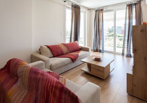 Modern art apt in Glyfada with sea view