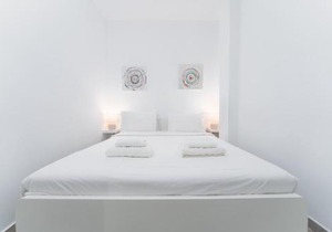 Modern & Central Apt in Athens