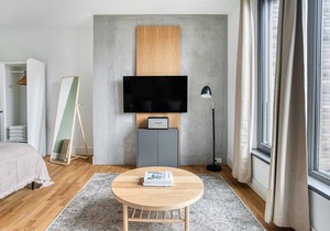 Modern Charlottenburg Studio w/ Gym, near Kurfürstendamm, by Blueground