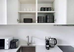 Modern Charlottenburg Studio w/ Gym, near Kurfürstendamm, by Blueground