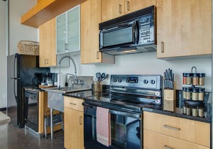 Modern Condo In Gulch Neighborhood!