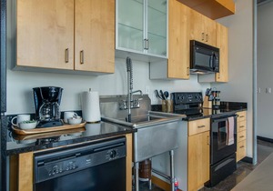 Modern Condo In Gulch Neighborhood!