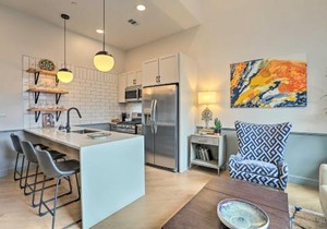Modern Downtown Birmingham Condo with Rooftop Access