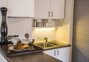 *Modern meets traditional* APT Tiramola -