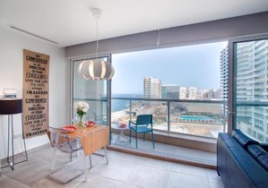 Modern Seaview Apartment In a Prime Location