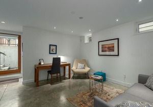 Modern Two Bedroom and Two Bathroom Suite Near UBC