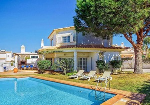 Modern villa in great location close to amenities