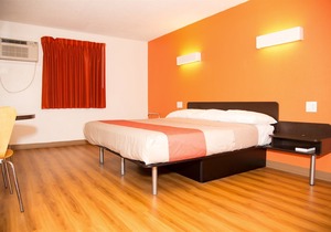 Motel 6 Omaha, NE