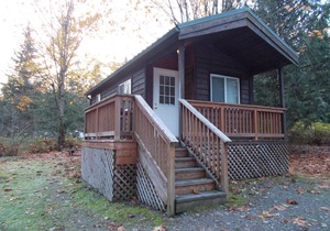 Mount Vernon Camping Resort Studio Cabin 4