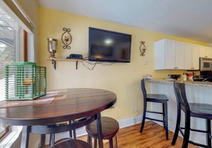 Mountain Sunsets is lovely mountain getaway at Wildwood Suites.